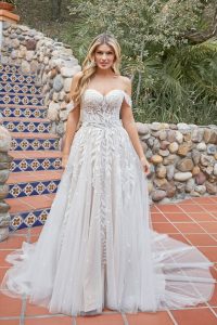 A romantic and trendy line; with your budget in mind!